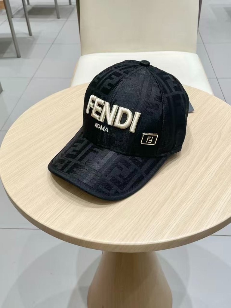 Fendi Black Baseball Cap 160$